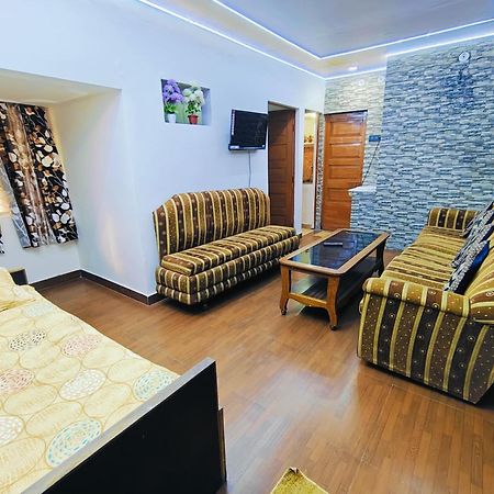 Kiara Home Stays Варанасі Екстер'єр фото
