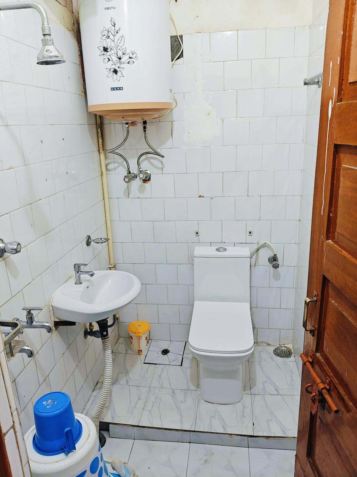 Kiara Home Stays Варанасі Екстер'єр фото